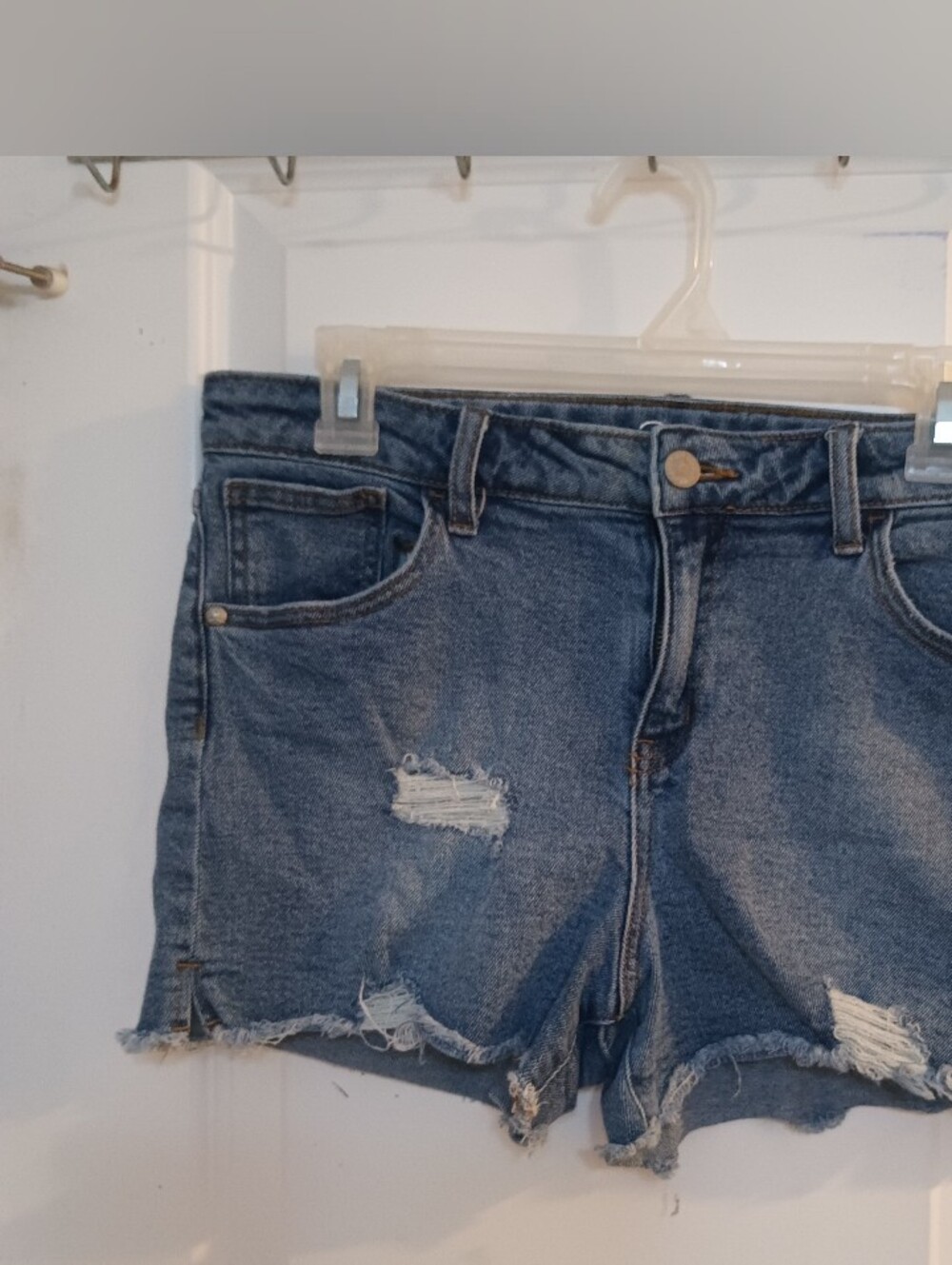 Classic High-Rise Distressed Denim Shorts - Blue